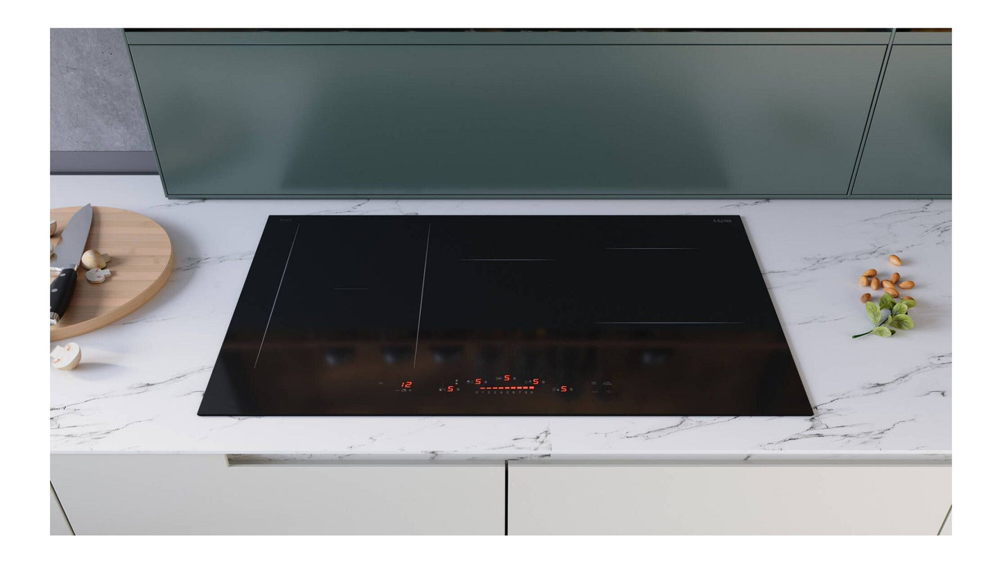 ACTIE: ETNA KIF780ZT/DS Inductiekookplaat + Hisense Smart TV